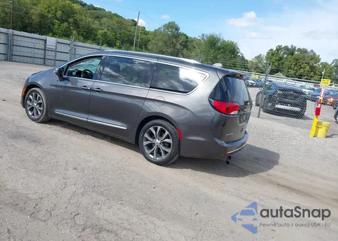 2017 Chrysler Pacifica Limited z USA, uszkodzony, nr VIN 2C4RC1GG6HR741343